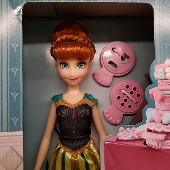 Disney Frozen Anna's Dessert Decorator Play-Doh Set Anna Doll Set RARE HTF - Picture 2 of 9